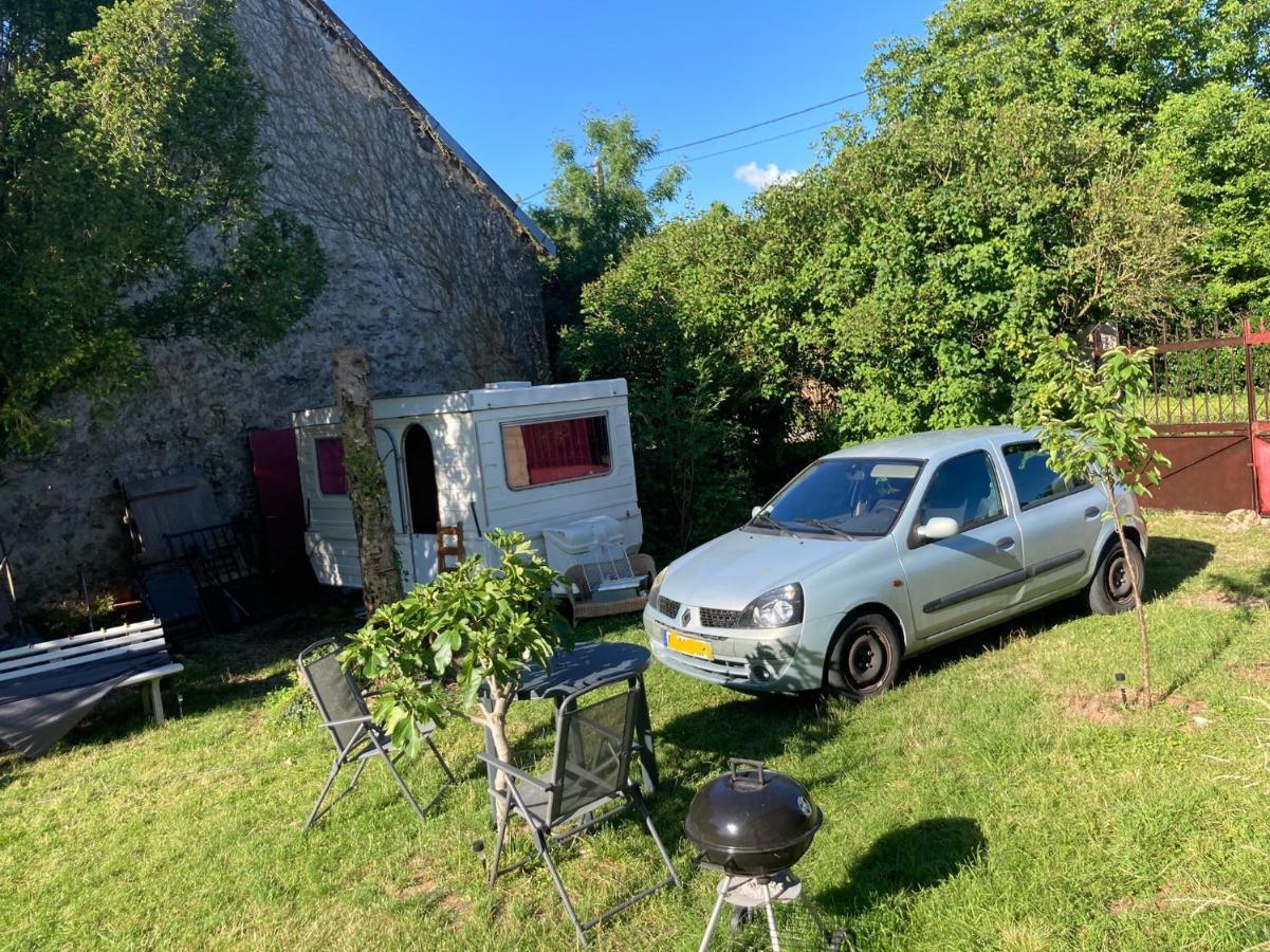 Belles Chambres A La Campagne Avec Petit-Dejeuner Compris Barbuise Екстериор снимка